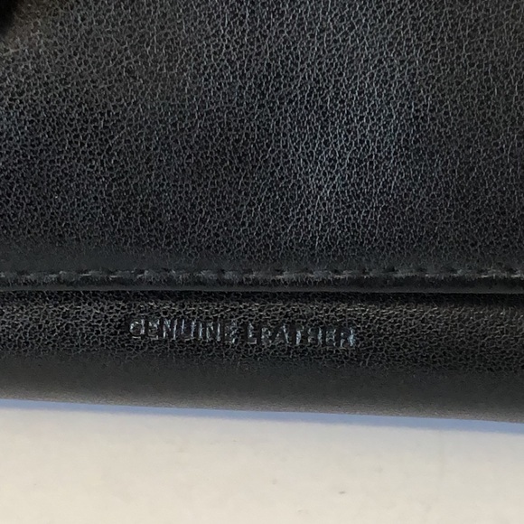 Buxton Black Leather Long Bifold Organizer Wallet with cellphone case - Picture 5 of 11